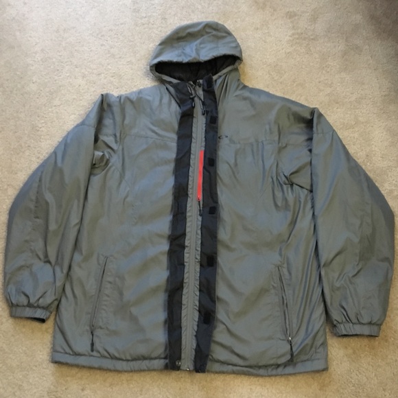 Oakley Other - Oakley mid-weight jacket XL
